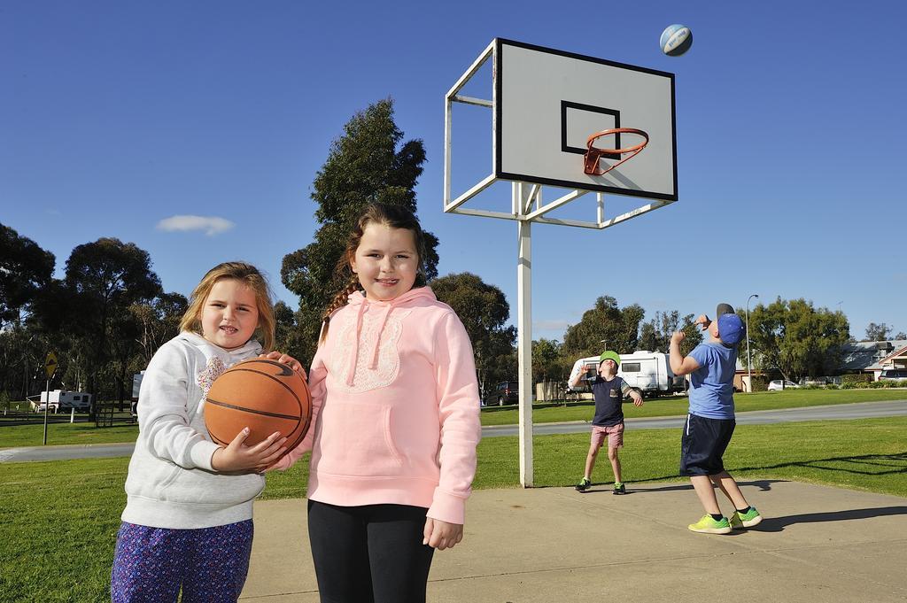 Nrma Echuca Holiday Park Exterior photo